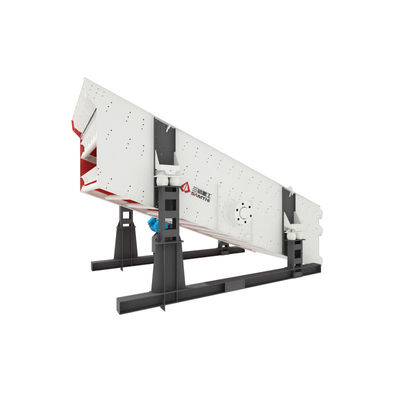 Σταθερή μηχανή διαλογής δονητική οθόνη 300T/H 3 στρώματα 30KW ισχύς και επιφάνεια οθόνης 2400*7000mm